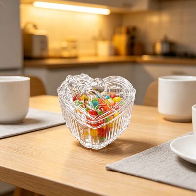কেনা সর্বাধিক ব্যাসার্ধ 76 মিমি গ্লাস ক্যান্ডি বাটি হার্ট আকৃতির রেস্তোঁরা সেটিংসের জন্য কার্যকরী এবং আকর্ষণীয় অনলাইনে উৎপাদন